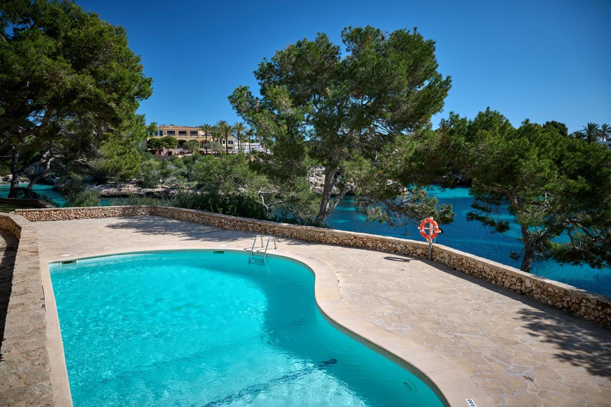 Waterfront Apartment 'Maria'. Pool. Wifi Santanyi Exterior photo